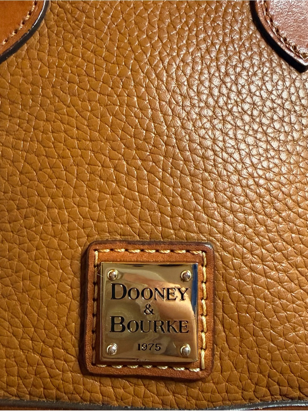 Dooney & Bourke Pebble Grain Leather Dome Satchel Tan Brown Zip Bag - Picture 2 of 16